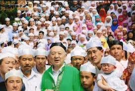 Read more about the article لقاء تاريخي بين قنديل وشيخ مسلمي الصين: رؤية جديدة للتسامح والسلام