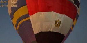 Read more about the article ١٨٠٠ سائح يحلقون على متن ٨٠ رحلة بالون فى سماء الأقصر