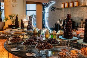 Read more about the article ملاذ فاخر لقضاء عيد الفطر: تجارب طعام راقية وإقامة خاصة على الشاطئ في إنتركونتيننتال أبوظبي وإنتركونتيننتال ريزيدنسز  أبوظبي