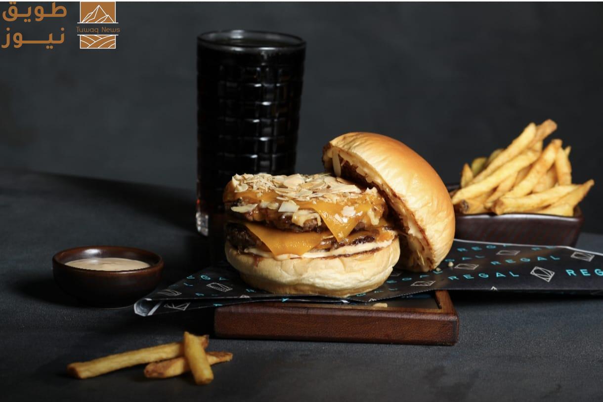 You are currently viewing ريجل برجر كعادته يبهرنا بالجديد ، استمتع بتجربة رمضانية لا تُنسى مع ريجل برجر!