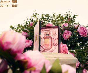 Read more about the article فيكتوريا سيكريت تحتفل بالذكرى السنوية لعطر “بومبشيل”