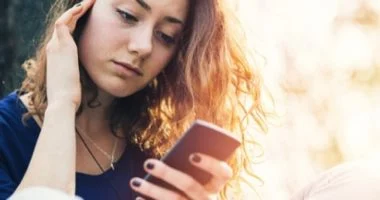 Read more about the article 10 خطوات للحفاظ على عمر بطارية هاتفك بدلاً من شراء جهاز جديد