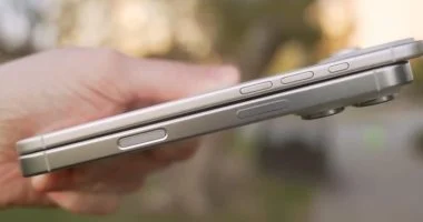 Read more about the article أبل تستعد لتغيير قواعد اللعبة: iPhone 17 Air الأخف وزنًا في تاريخ السلسلة