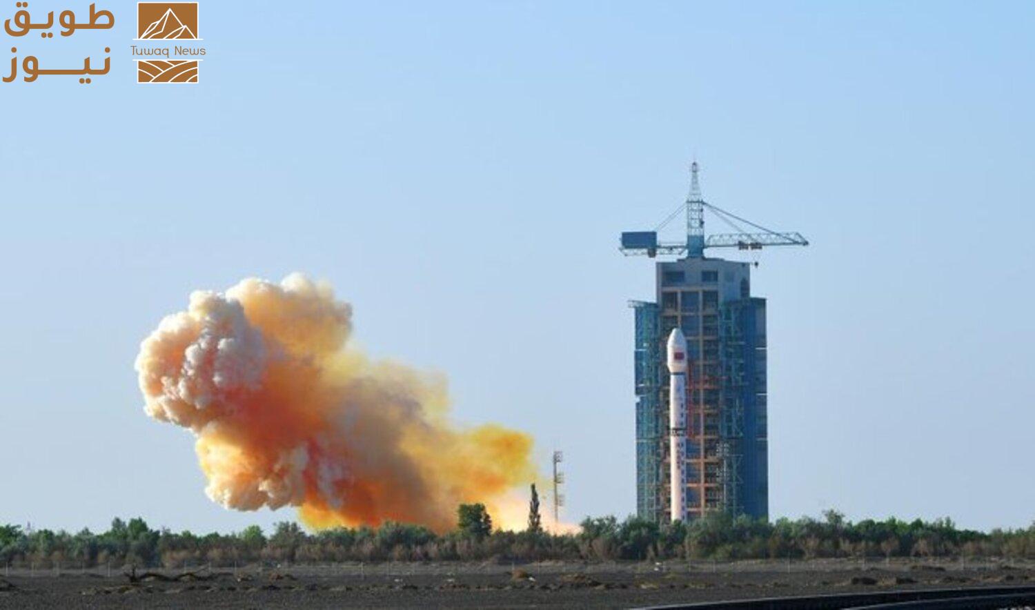 You are currently viewing الصين تُطلق صاروخًا جديدًا حاملًا قمرًا اصطناعيًا