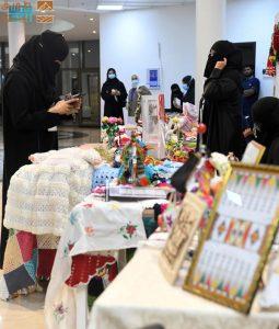 Read more about the article معرض “فنون تحكي قصص” يواصل فعالياته في المدينة المنورة