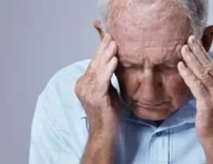 Read more about the article الأسباب الأساسية للإصابة بـ الزهايمر “طبيب يوضح “
