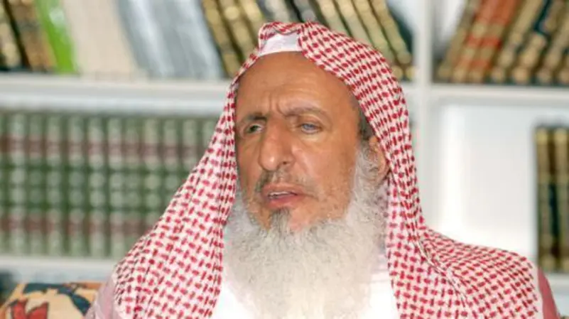 You are currently viewing وفاة المفتي العام للسعودية الشيخ عبدالعزيز آل الشيخ