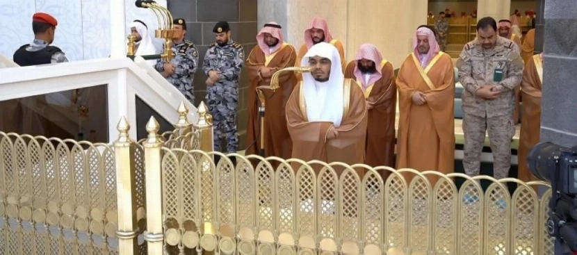 You are currently viewing المصلون يؤدون صلاة الاستسقاء في جميع مناطق المملكة