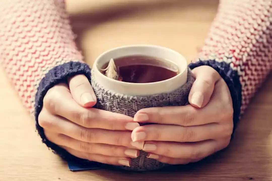 You are currently viewing دراسة: شرب الشاي يعزز كثافة عظام النساء مقارنة بالقهوة