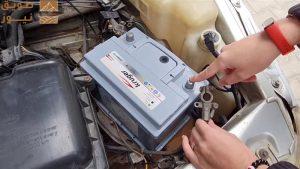 Read more about the article متى يجب تغيير بطارية السيارة؟.. علامات لا تتجاهلها