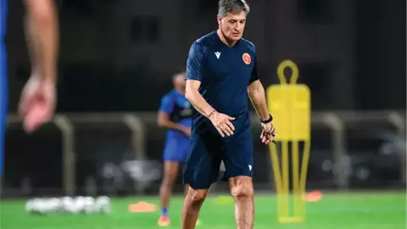 You are currently viewing القادسية السعودي يعلن رحيل ميشيل جونزاليس ويبحث عن مدرب جديد