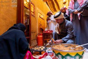 Read more about the article انطلاق رحلة وزير السياحة على مسار الشمال السياحي من الرياض لحائل