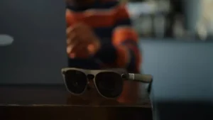 Read more about the article غوغل ستُطلق أول نظاراتها المدعومة بالذكاء الاصطناعي في 2026