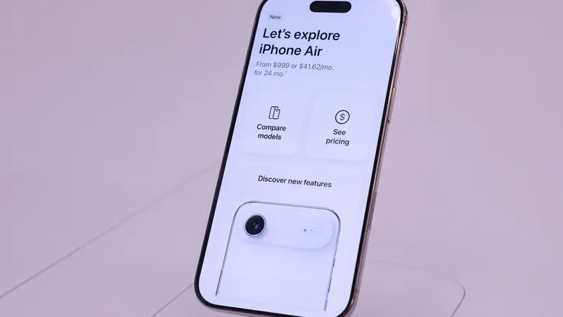 You are currently viewing 3 ميزات عملية جلبها iOS 26 لآيفون