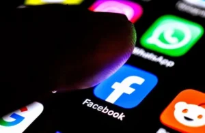 Read more about the article «فيسبوك» يعلن فرض رسوم على مشاركة الروابط الخارجية من منصته