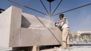 Read more about the article طويق للنحت 2026 يحوّل شارع “التحلية” في الرياض إلى ورشة فن مفتوحة