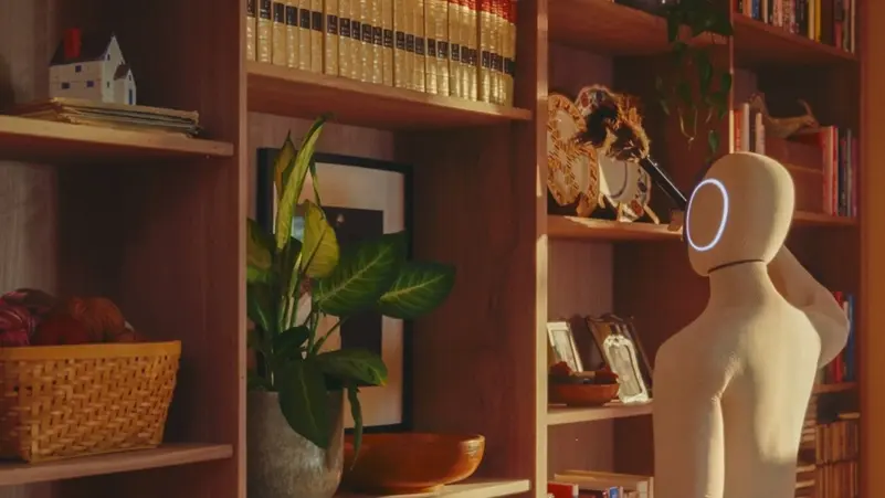 Read more about the article شركة 1X تطلق نموذجًا ذكياً يمنح الروبوت البشري قدرة الفهم والملاحظة