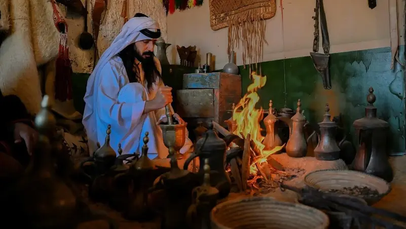 Read more about the article “الملّة” ذاكرة تعود من البيوت الطينية في الباحة إلى واجهات الديكور الحديث