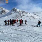 لوحة طبيعية آسرة تجمع بين البياض الناصع