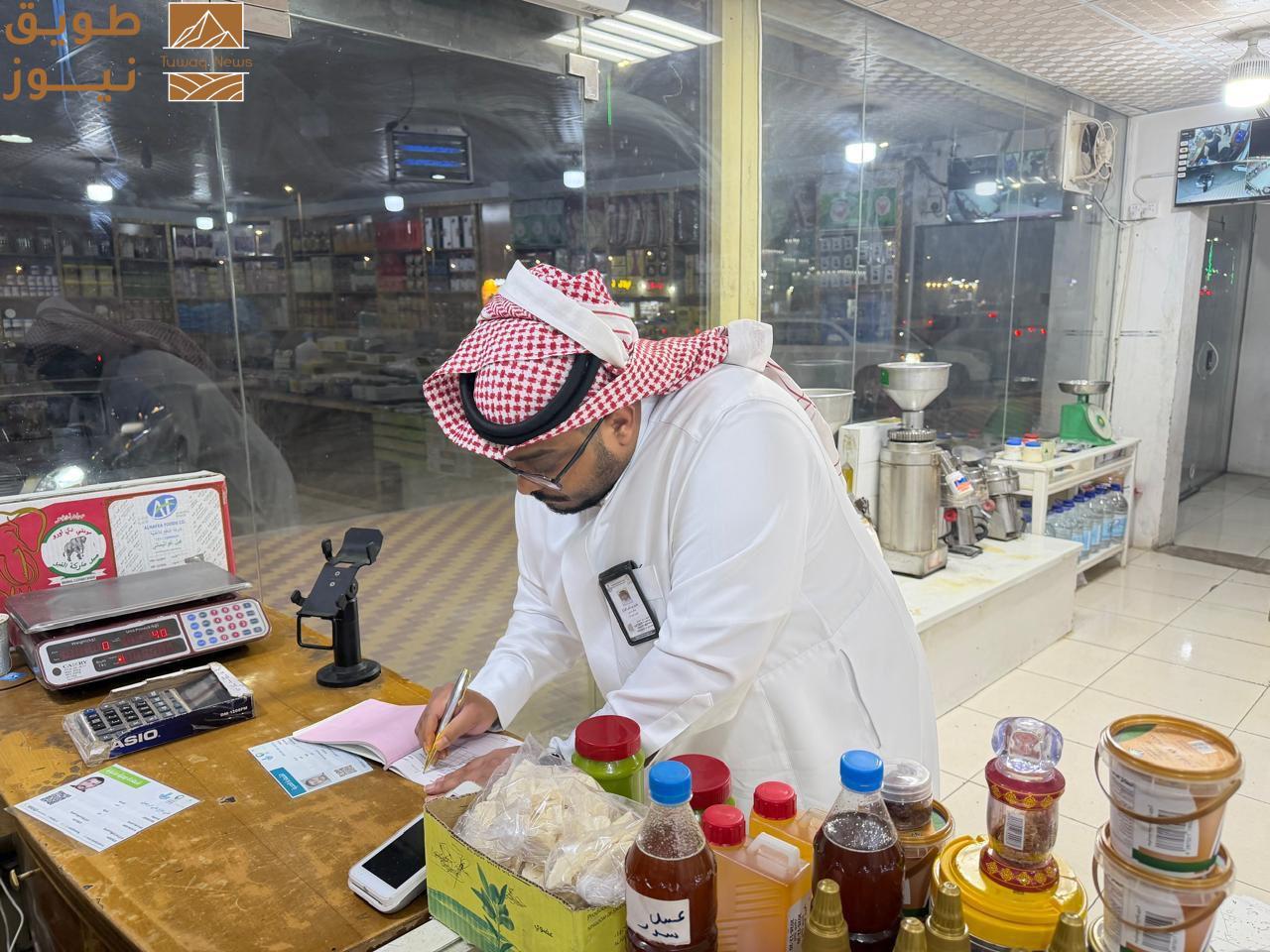 Read more about the article √ بلدية عين دار تكثف رقابتها بأكثر من 80 جولة ورفع 170 طنًا من الأنقاض خلال شهرين