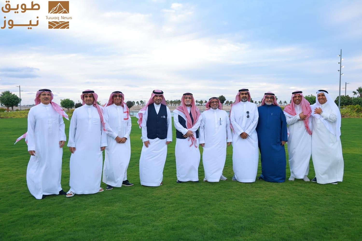 You are currently viewing وزير البلديات والإسكان يزور وجهة ألما و يؤكد تكامل الجهود الحكومية و استثمارات القطاع الخاص التنموية