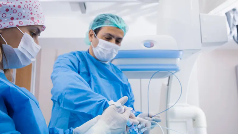 You are currently viewing دراسة: الجراحة أفضل من المناظير عند استبدال صمامات القلب الصناعية