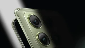 Read more about the article “موتورولا” تسبق “سامسونغ” في إطلاق أندرويد 17 التجريبي